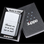 zippo con texto